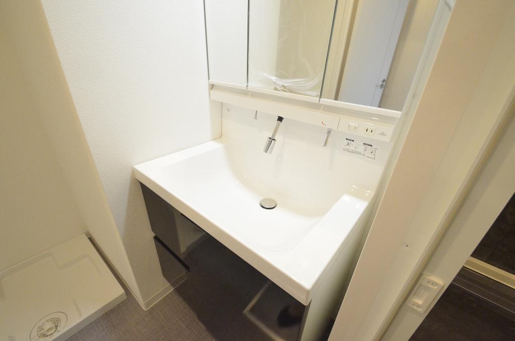 洗面設備　洗髪洗面化粧台