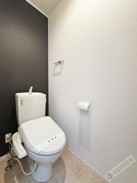 トイレ　温水洗浄便座