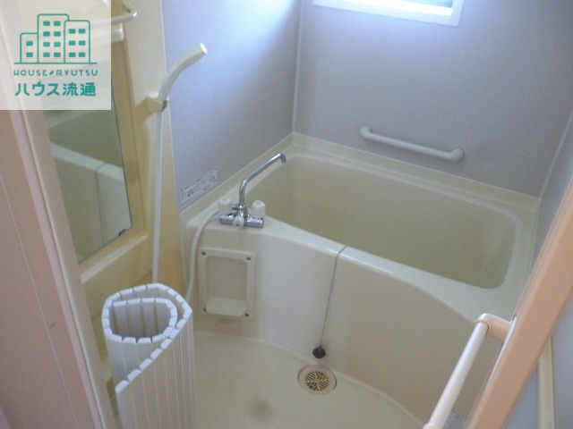 バス・シャワールーム　※別号室の写真です