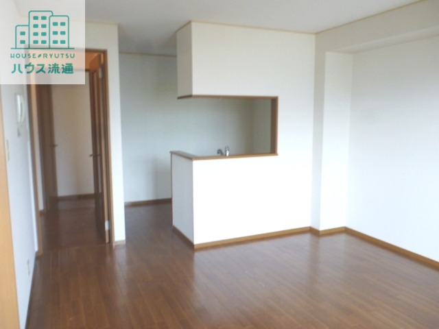 居室・リビング　※別号室の写真です