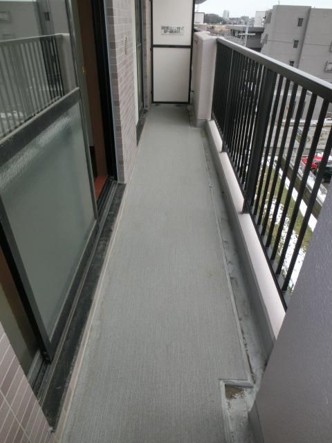 バルコニー　バルコニー