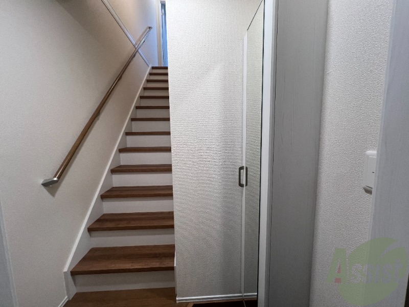 玄関　玄関から撮影しました。イメージを掴んでください。