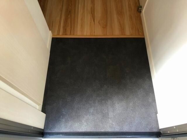 玄関　★お問い合わせはタウンハウジング祖師ヶ谷大蔵店まで★