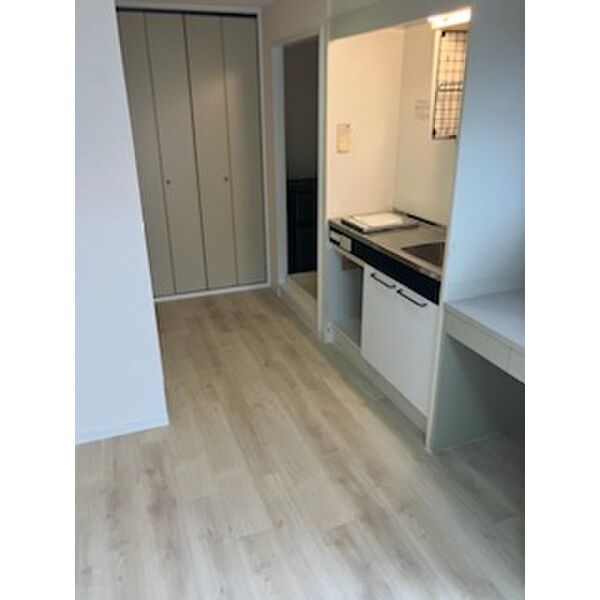 居室・リビング　※別室の参考写真の為、現況優先です。