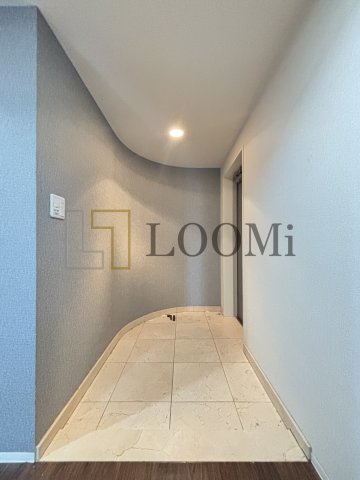 玄関　レジディア心斎橋ウエスト　玄関