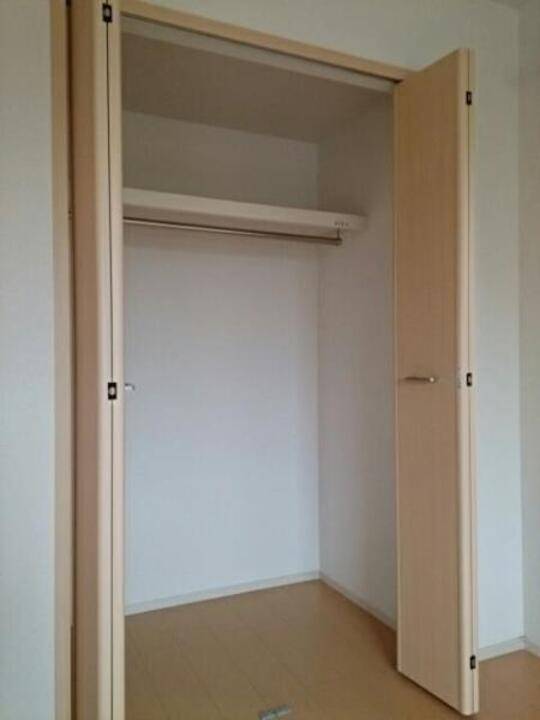 収納　クローゼット