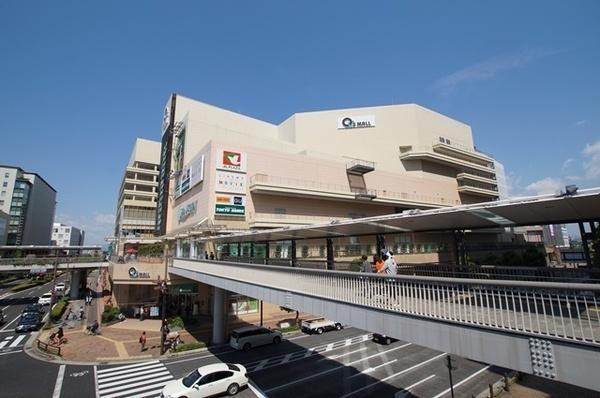 ドラックストア　ココカラファインあまがさきキューズモール店（ドラッグストア）まで365m