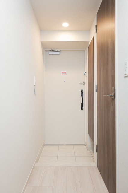 玄関　※写真は同タイプ住戸です。