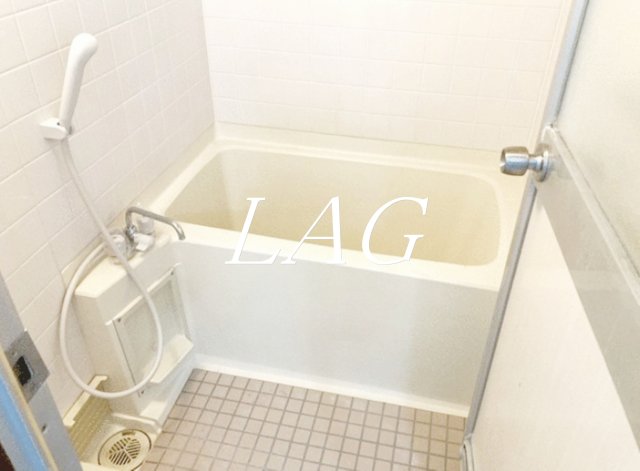 バス・シャワールーム　お風呂です。