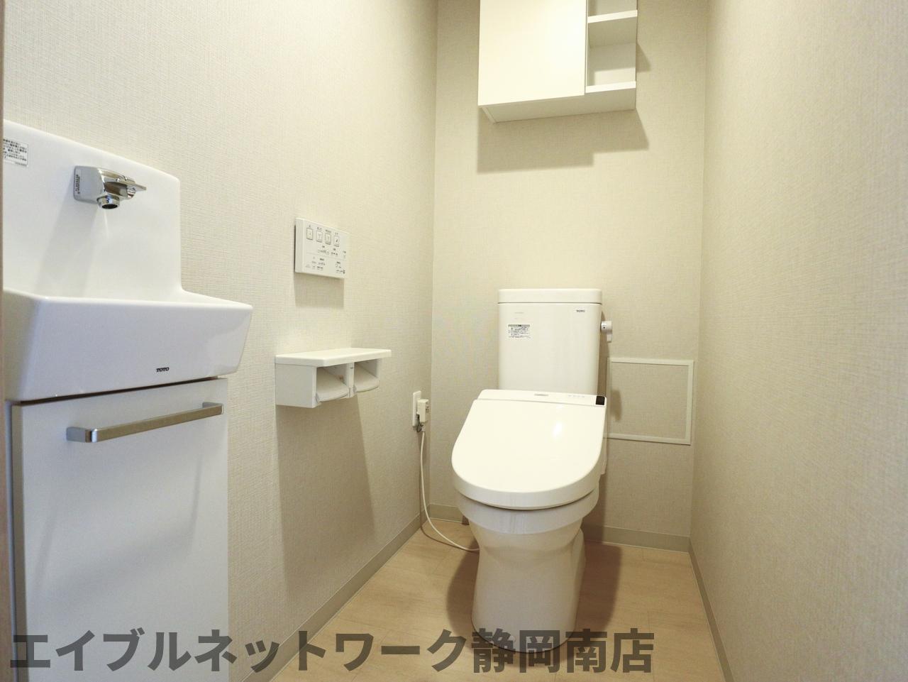 トイレ　コンパクトで使いやすいトイレです