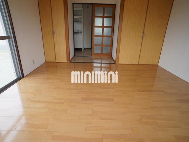 居室・リビング　洋間です