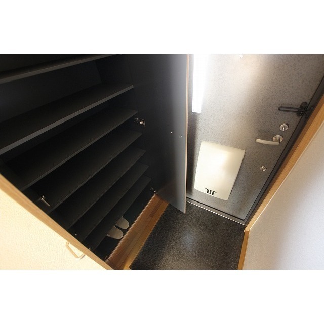 収納　シューズボックス