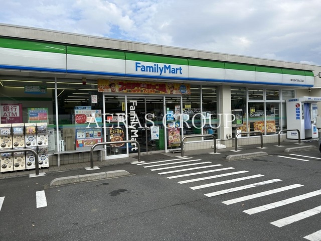 コンビニ　ファミリーマート 東久留米下里七丁目店（コンビニ）まで725m