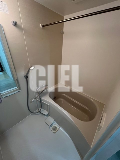 バス・シャワールーム　バスルーム