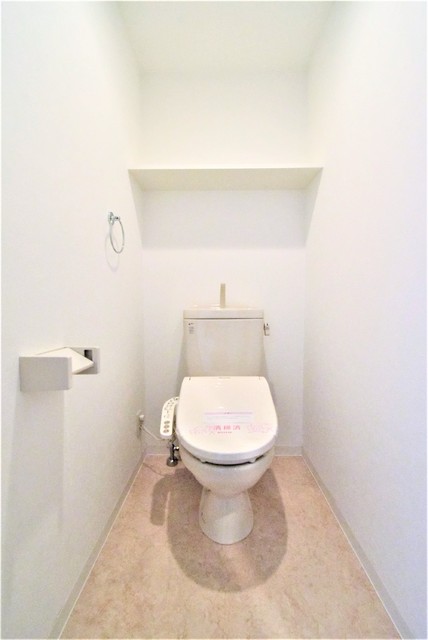 トイレ　同間取りの別部屋のお写真です。参考までに御覧ください。