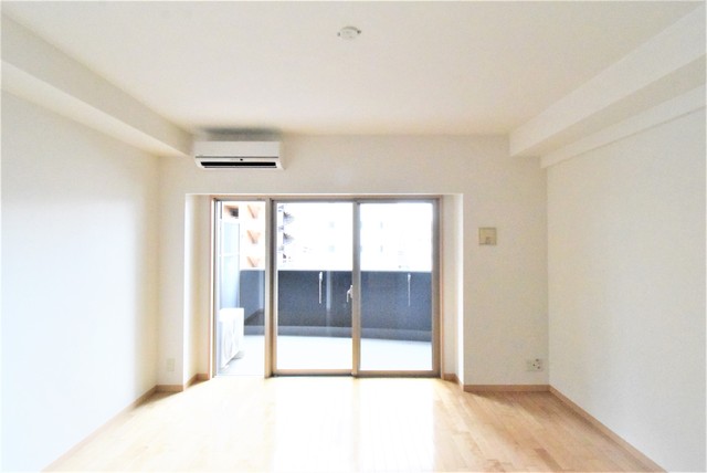 居室・リビング　同間取りの別部屋のお写真です。参考までに御覧ください。