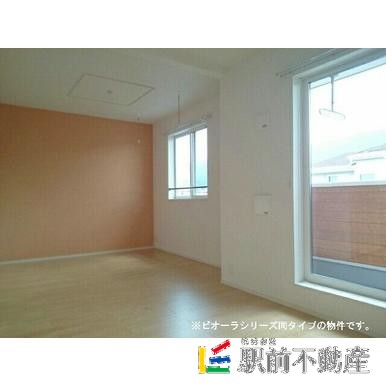 居室・リビング　類似写真