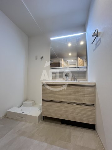 洗面設備　プレジオ東三国　洗面台