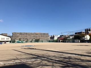 中学校　鹿児島市立甲南中学校（中学校）まで334m
