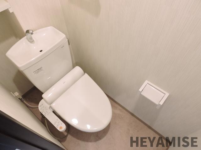 トイレ　※同間取りの別の階のお部屋の写真です※