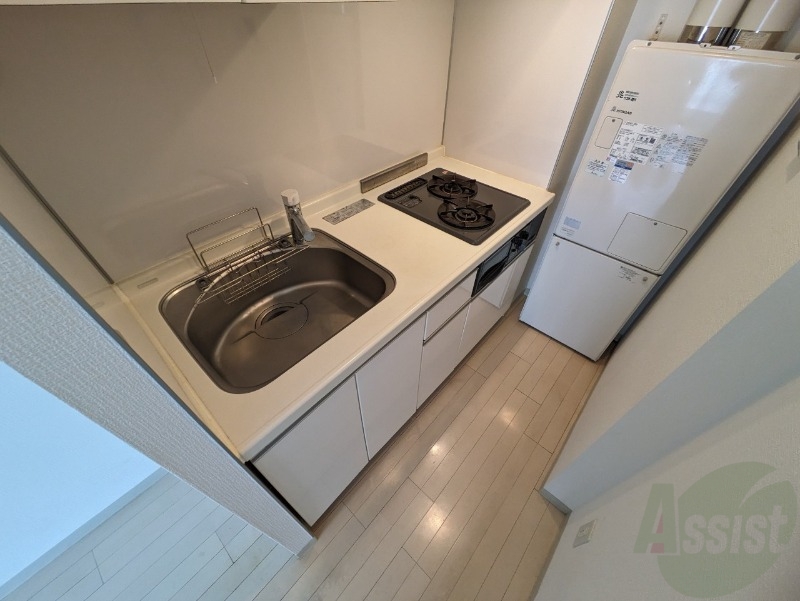 キッチン　システムキッチンで楽しくお料理できそうですね！