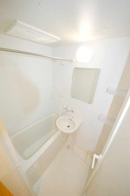 バス・シャワールーム　２点ユニットバス