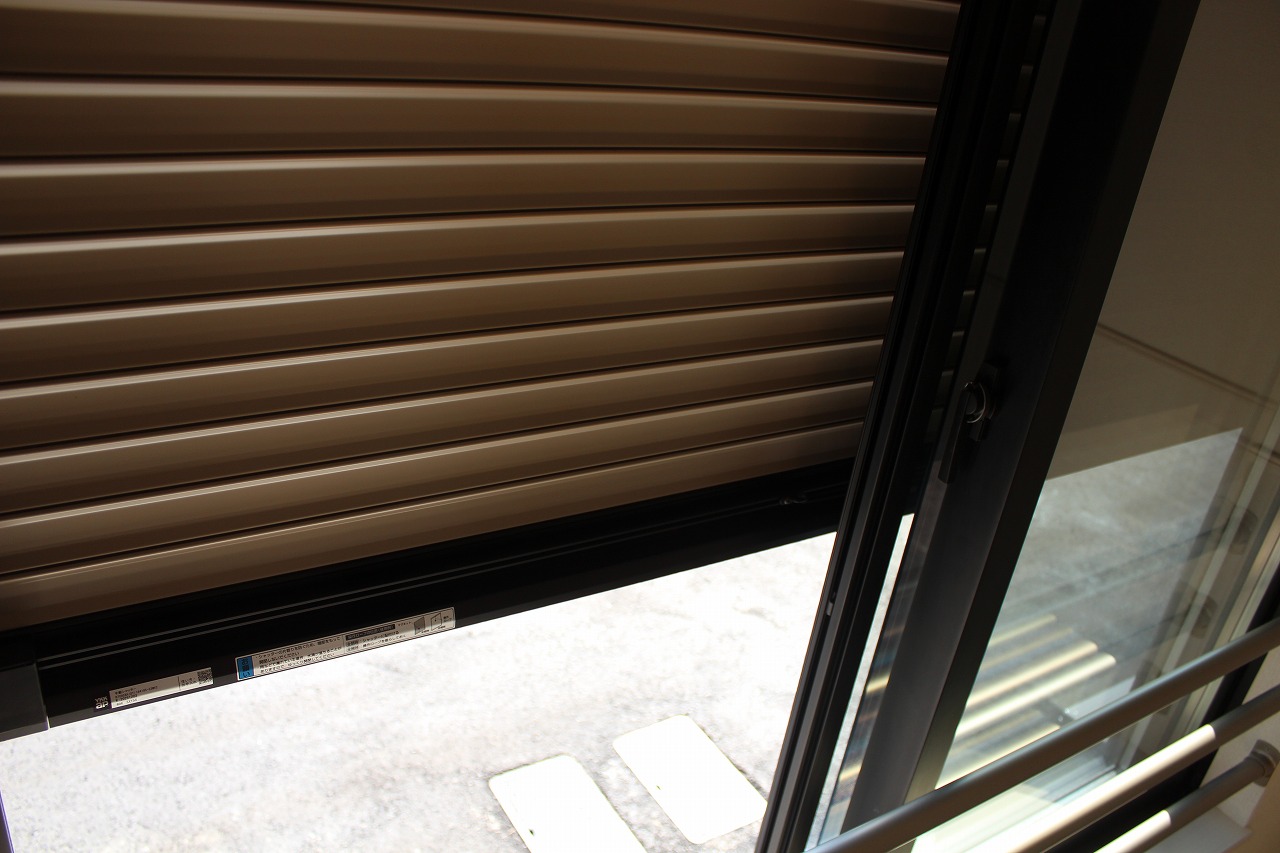 その他　窓シャッター