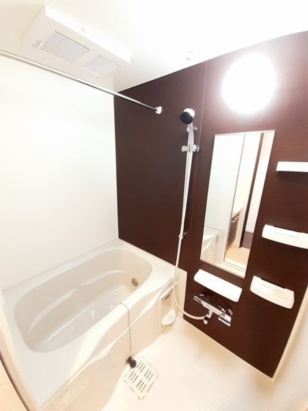 バス・シャワールーム　図面と現状に相違がある場合には現状を優先