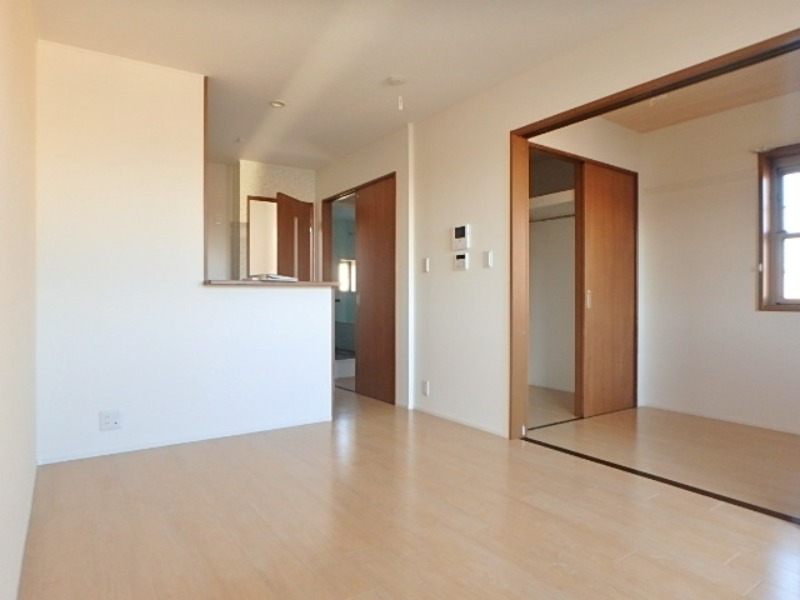 居室・リビング　図面と現状に相違がある場合には現状を優先