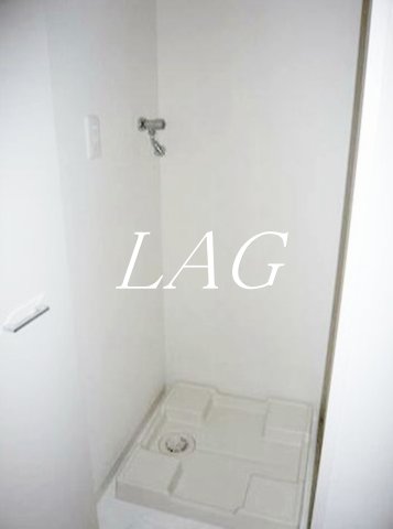 その他設備　室内洗濯機置き場になります。