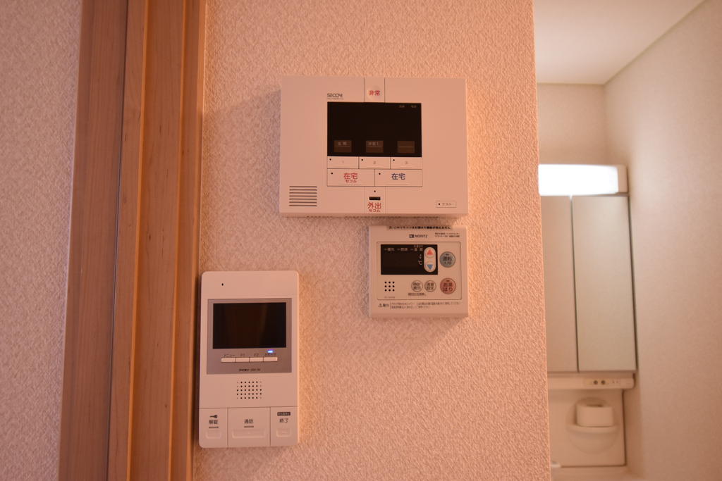 セキュリティ　セコム完備、TVインターホン等で防犯面が安心です！