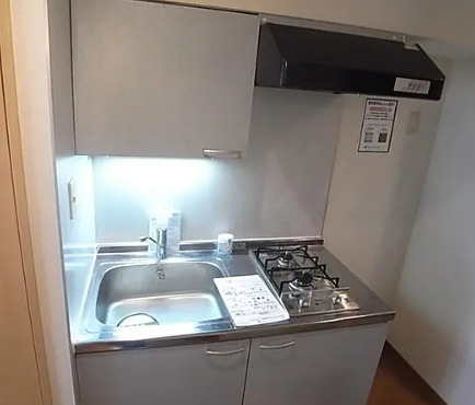 キッチン　別部屋の写真を使用しております。