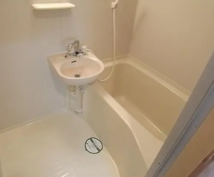 バス・シャワールーム　別部屋の写真を使用しております。