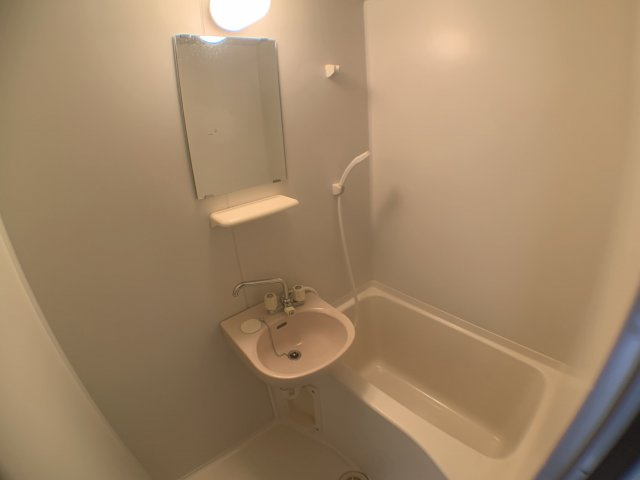 バス・シャワールーム　落ち着く空間のバスルーム♪