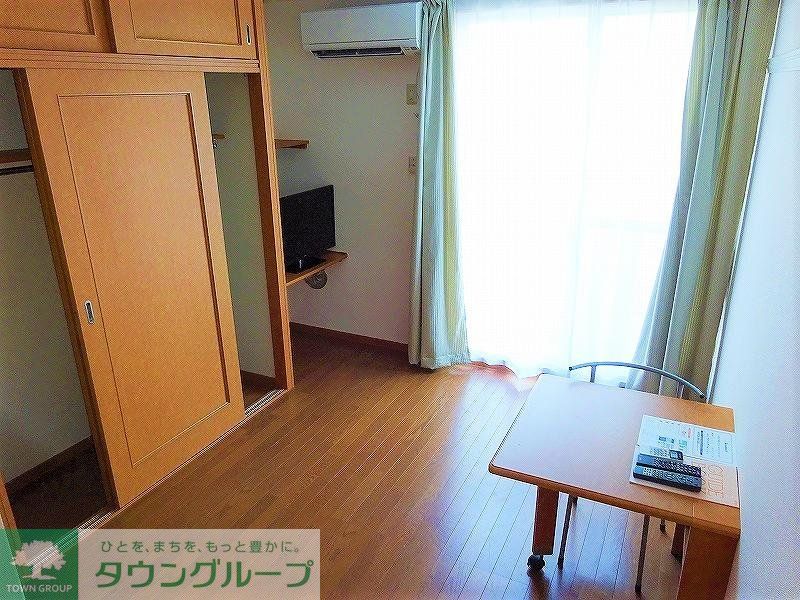 眺望　1階はフローリング、2階はカーペットタイプです。