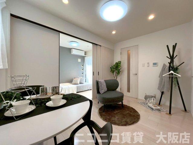 居室・リビング　モデルルームのため、現況優先いたします。