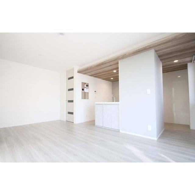 居室・リビング　※２０２にて撮影