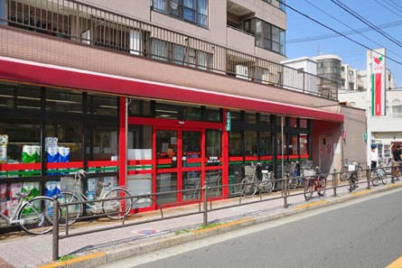 スーパー　（株）コモディイイダ 氷川台店（スーパー）まで380m