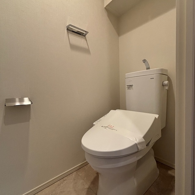 トイレ　※写真は同タイプ住戸です。