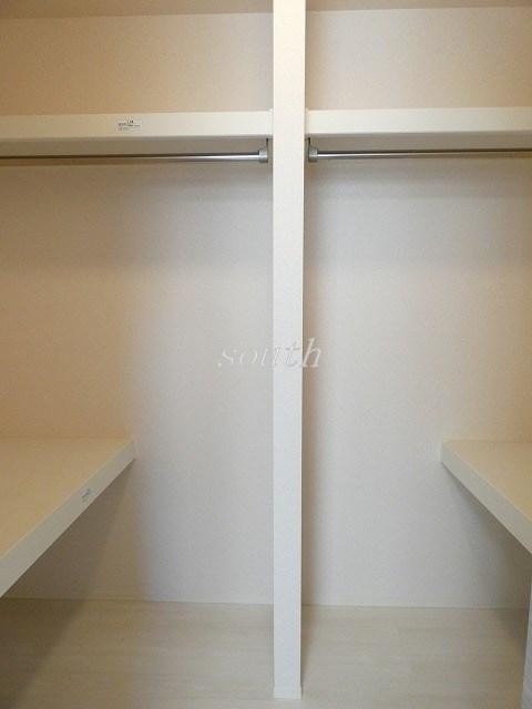 収納　ウォークインクローゼット♪