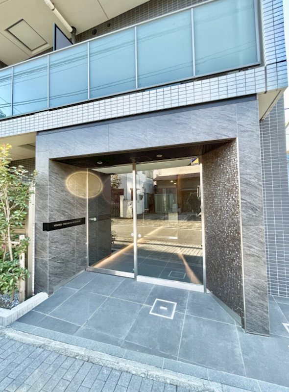 エントランス　管理の行き届いたエントランスです♪