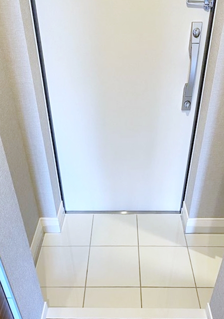 玄関　収納豊富なシューズボックスです♪