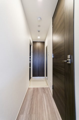 玄関　※写真は同タイプ住戸です。