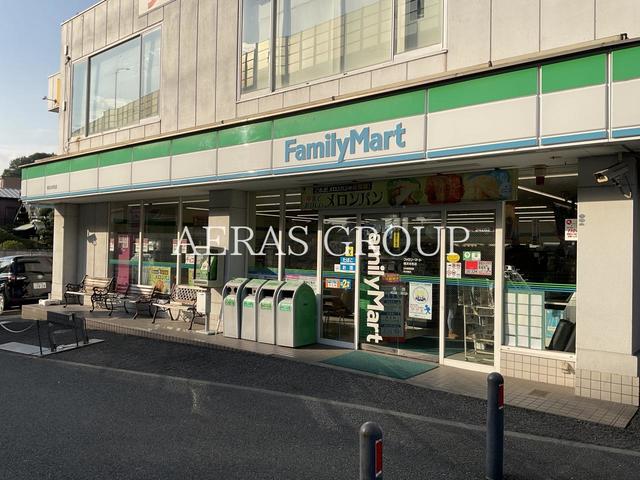 コンビニ　ファミリーマート 横浜本牧店（コンビニ）まで646m