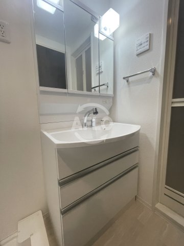 洗面設備　エグゼ大阪CITYオースティン　独立洗面台