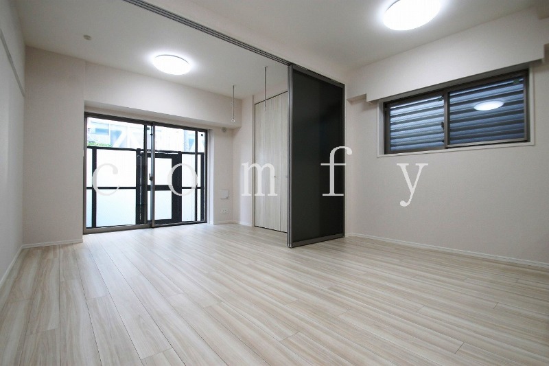 居室・リビング　広々としたリビング