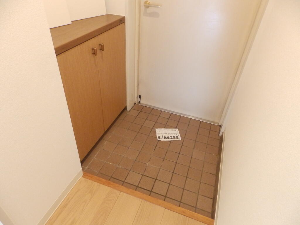 玄関　別号室の参考写真