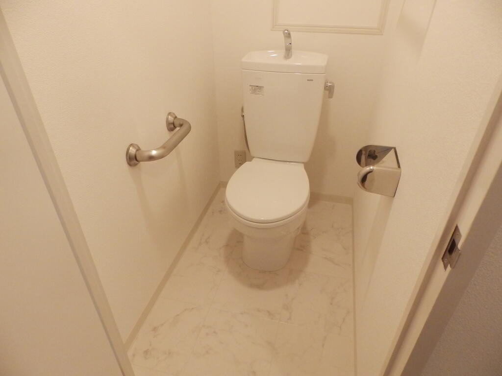 トイレ　別号室の参考写真