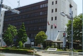 役所　稲城市役所（役所）まで900m