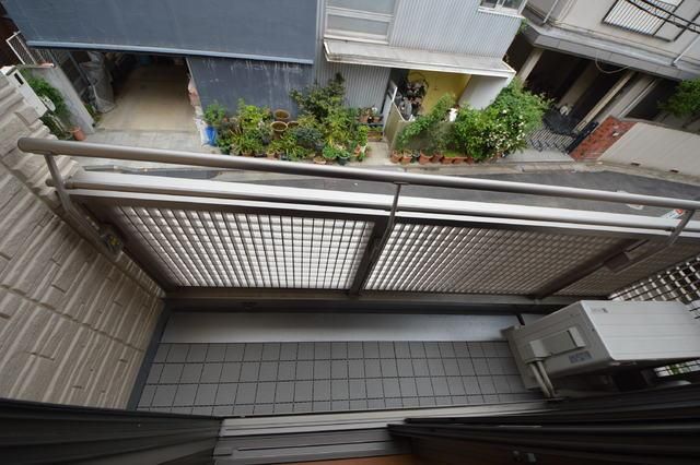 バルコニー　バルコニー